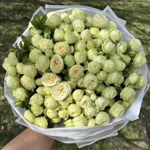 White bushy roses
