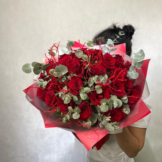 Букет из 31 розы