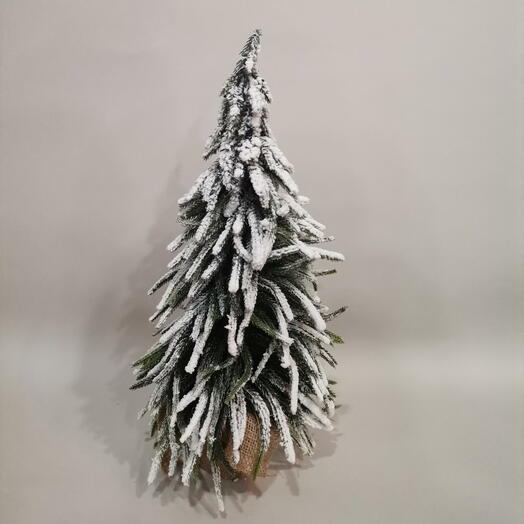 Елка заснеженная