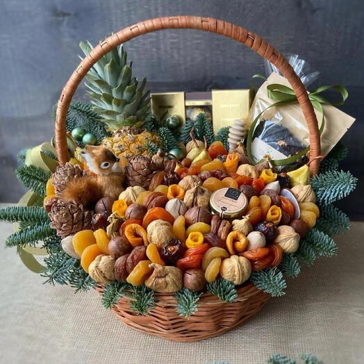 Корзина съедобная подарочная большая сухофрукты мед конфеты