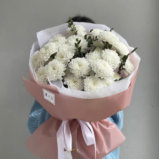 Нежные кустовые хризантемы