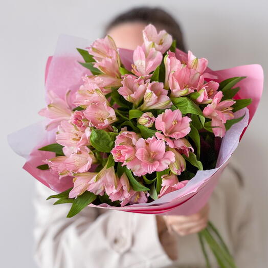 Букет из 7 розовых альстромерий 225