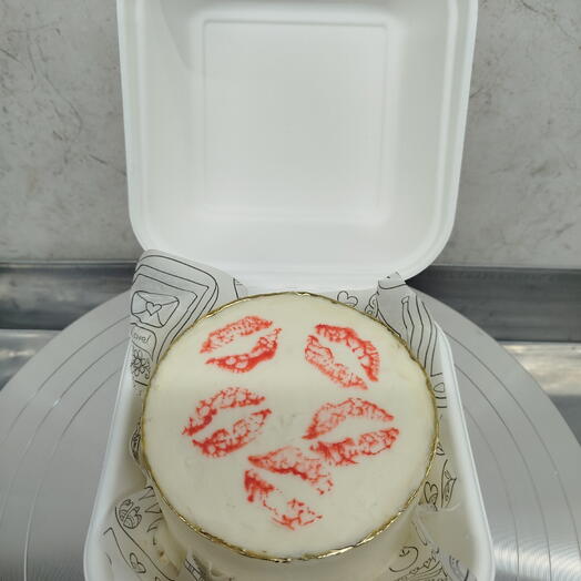 Бенто торт с поцелуями