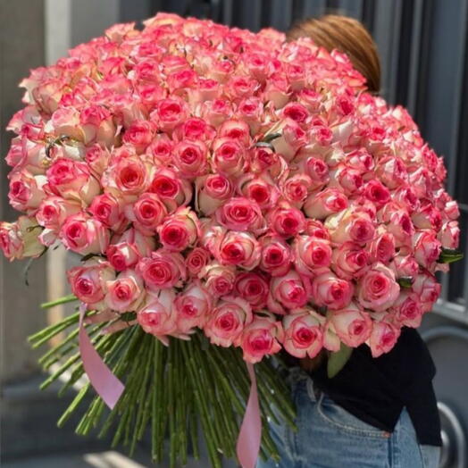 Роскошный букет из 201 розы ️🌹