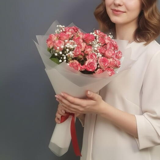 Букет из 7 роз Файерворкс и гипсофилы