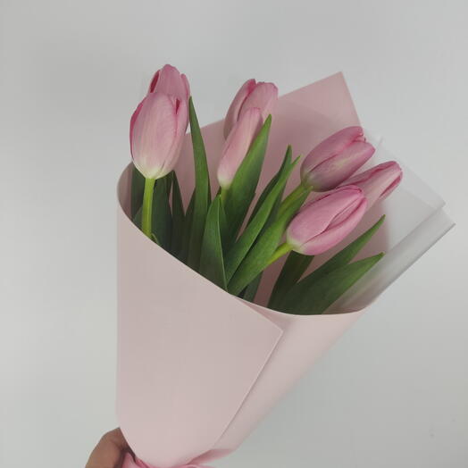 Букет на 8 марта из нежно розовых тюльпанов