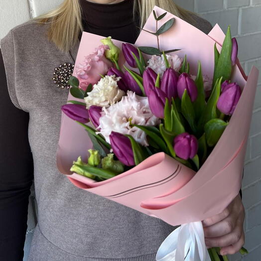 Spring mood, lilac tulips and lisianthus