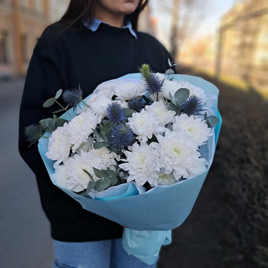 Стойкие Кустовые хризантемы с эрингиумом