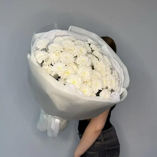 Букет из 11 белых кустовых хризантем
