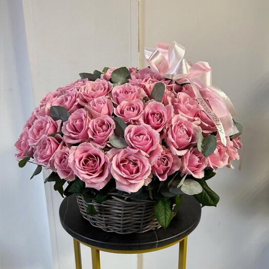 Корзина с розами 51 шт