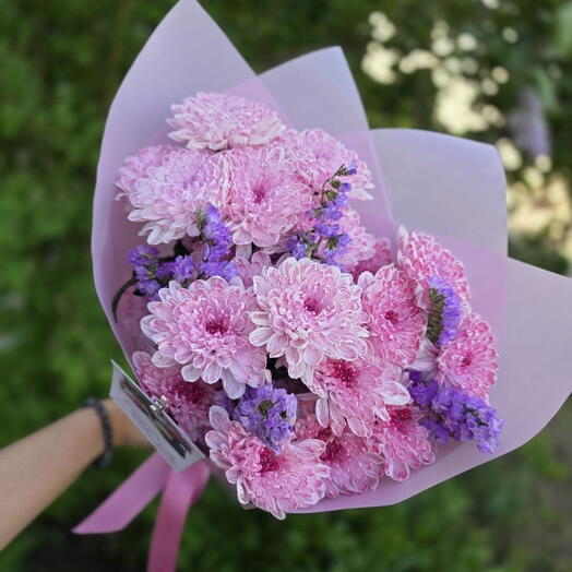 Нежный букет хризантем в розово-сиреневой гамме 🌸💜