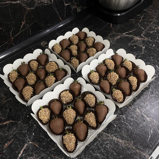 Клубника в шоколаде (корпоративный заказ)