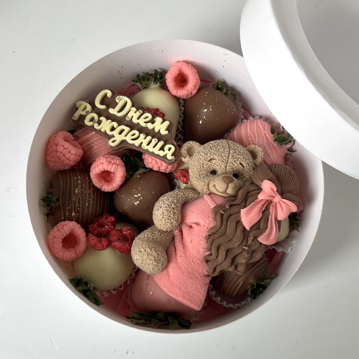 Клубника в шоколаде на день рождения 🎁
