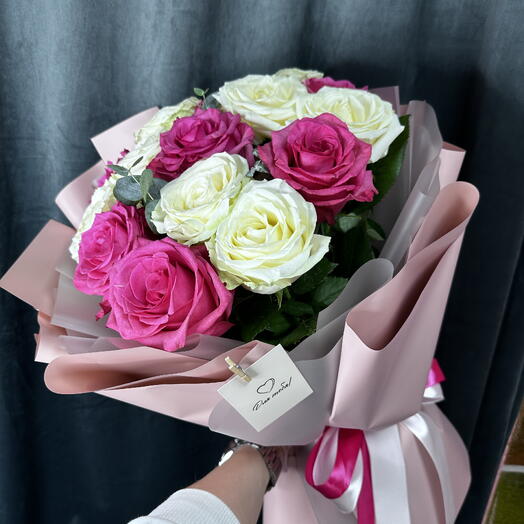 «Элегия бело-розового» из роз🌹