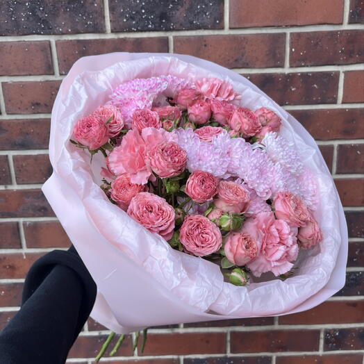 Букет с кустовой розой и нежной хризантемой🎀