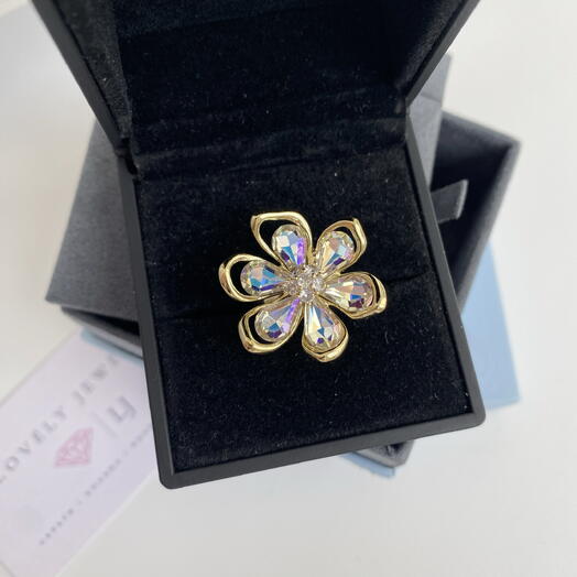 Кольцо «flower» в золоте