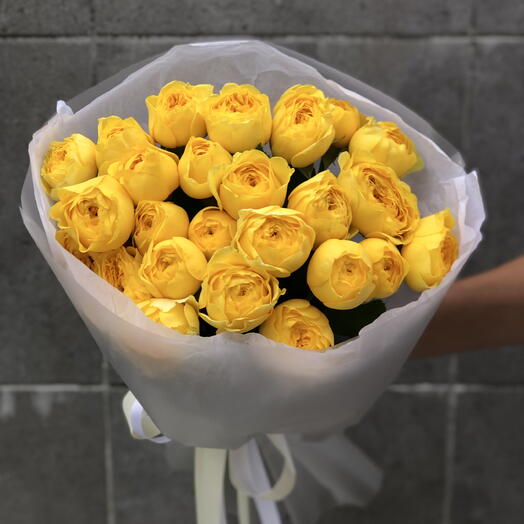 Пионовидные розы💛