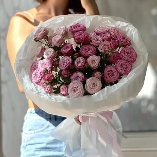 7 кустовых роз 🌸