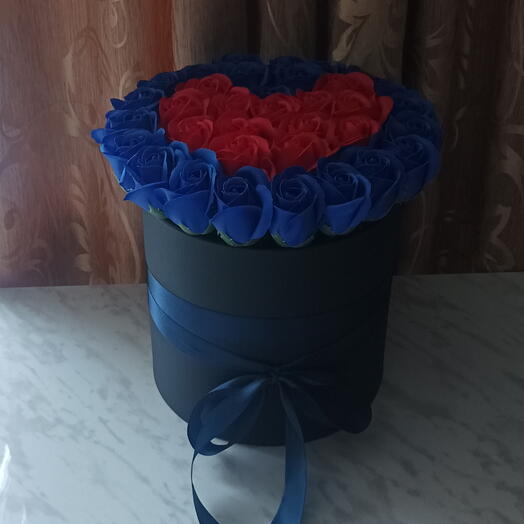 Авторский букет мыльные розы сердце