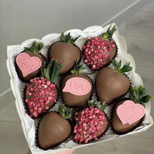 клубника в шоколаде 9 шт