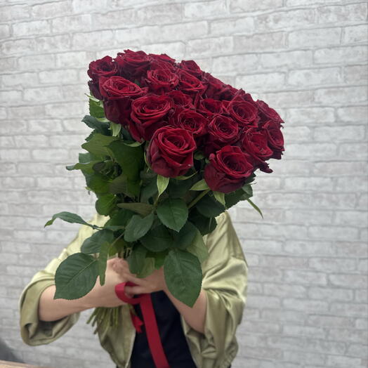 25 красных 60 см ️