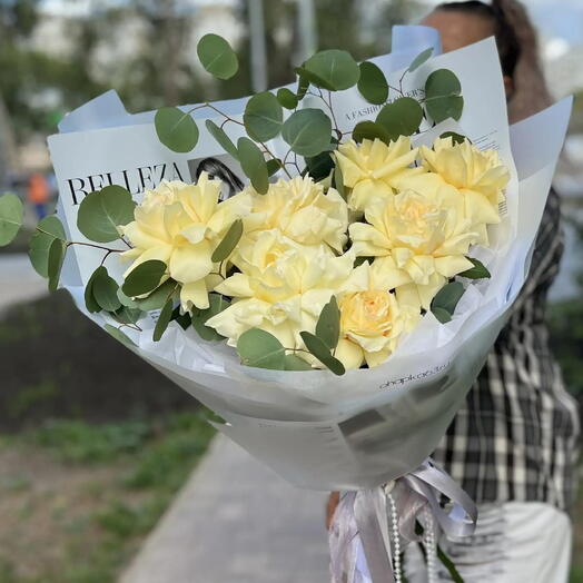 Французские розы с эвкалиптом
