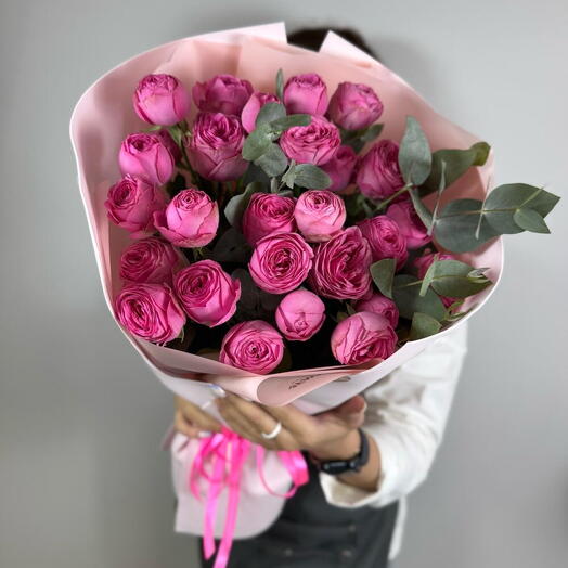 Пять кустовых розочек с эвкалиптом💕