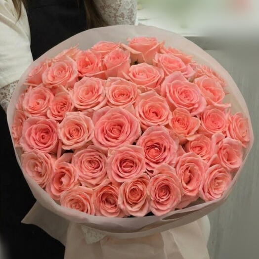 51 роза в розовом
