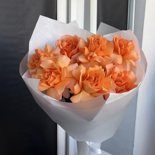 Букет из семи французских роз 🧡