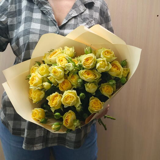 5 кустовых солнечных роз