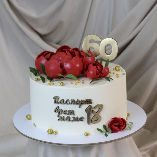 Торт с красными шоколадными розами — с золотом, на юбилей