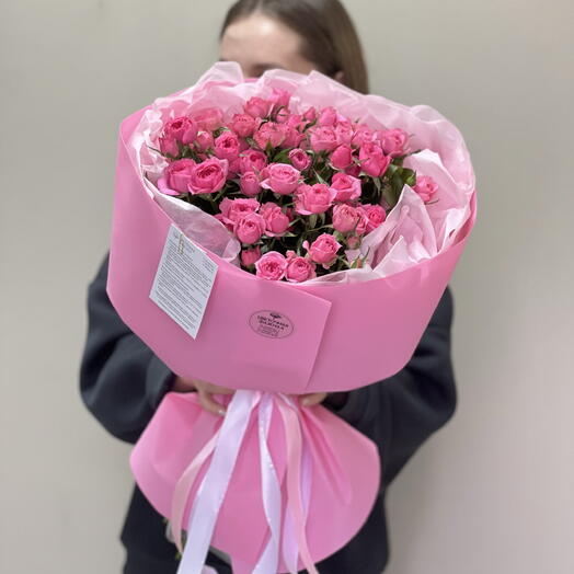Букет из кустовых роз