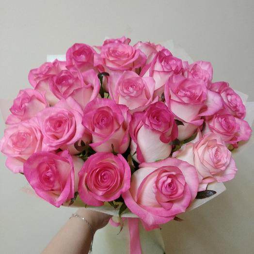 Bouquet of 21 pink roses