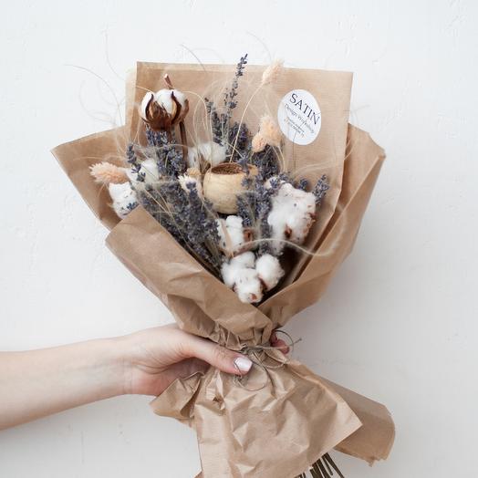 A bouquet of lavender, cotton and phalaris