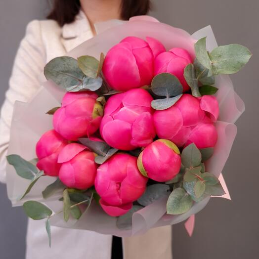 9 Peonies Coral Charm with Eucalyptus