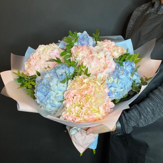 Bouquet of hydrangeas