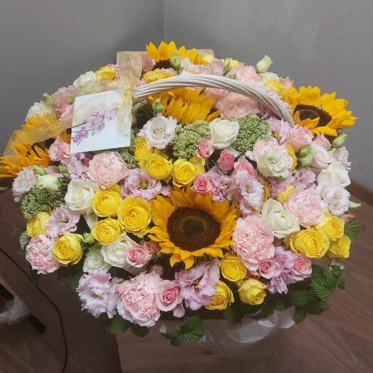 Basket with sunflowers
