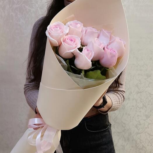 9 нежно-розовых роз😍