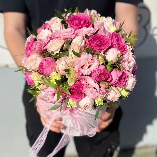 Box with eustoma and peony bush rose "Berry mix"