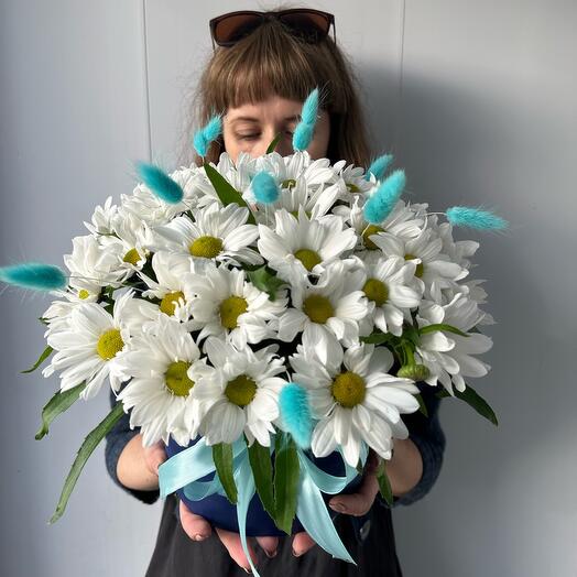 Шляпная коробочка с ромашкой