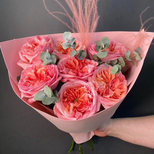 Букет пион. Роз «Pink Flight»