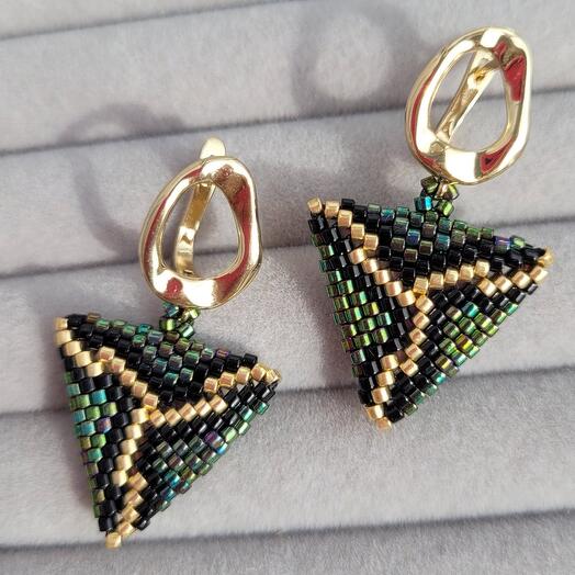 Серьги из бисера