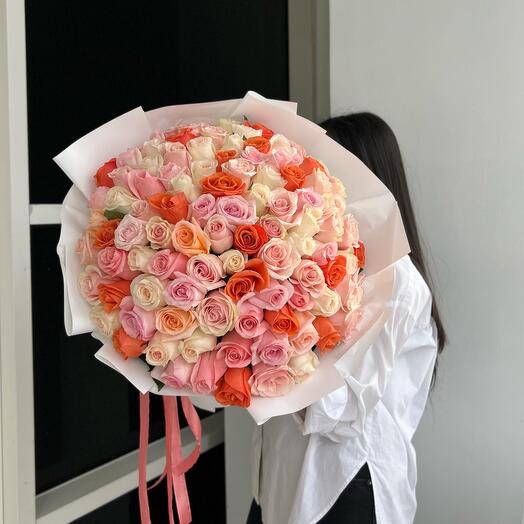 Букет из 101 розы в фирменной упаковке