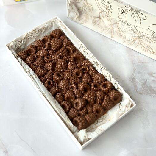 Barra de chocolate "frambuesas y almendras"