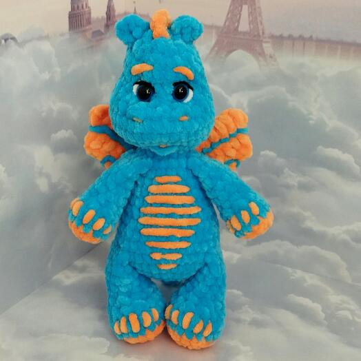Вязаная игрушка голубой дракон амигуруми
