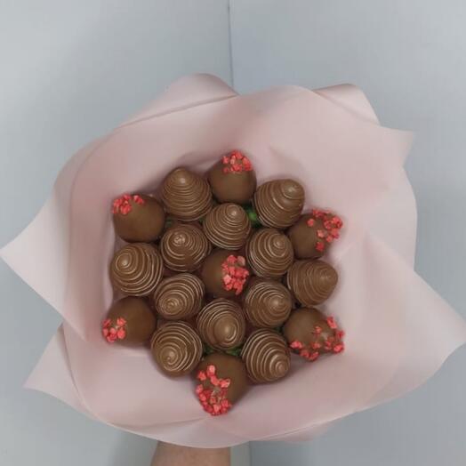 Букет из клубники в шоколаде