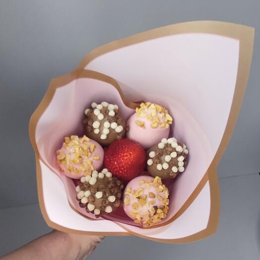 Букет из клубники в шоколаде