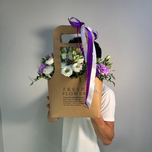 Handbag with eustoma and carnation