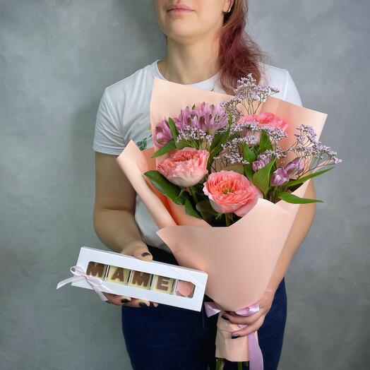 Мандариновые розы Маме - пионовидные розы с альстромерией