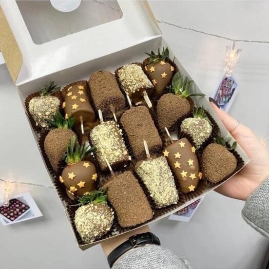 Бокс клубника+бананы «Звездный»